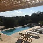 בית נופש Trulli Settarte Con Piscina
