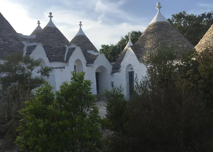 Trulli Settarte Con Piscina Holiday home *