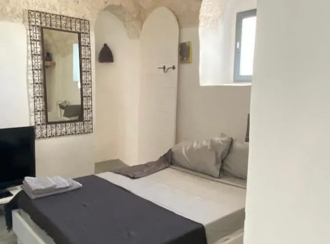 Trulli Settarte Con Piscina * Ostuni