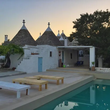 Trulli Settarte Con Piscina אוסטוני