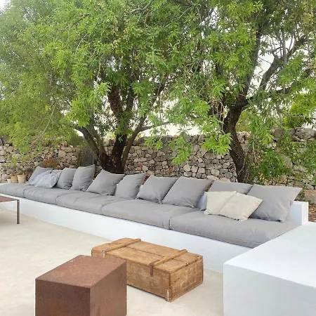 בית נופש Trulli Settarte Con Piscina *