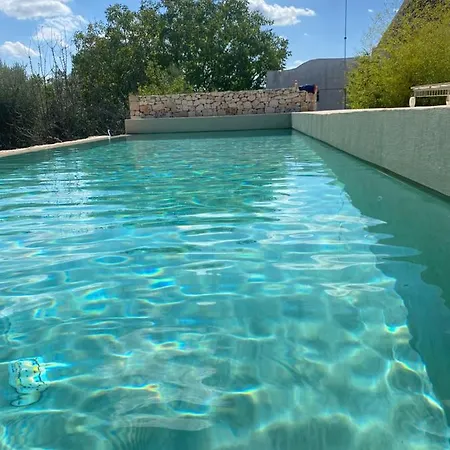 בית נופש Trulli Settarte Con Piscina *